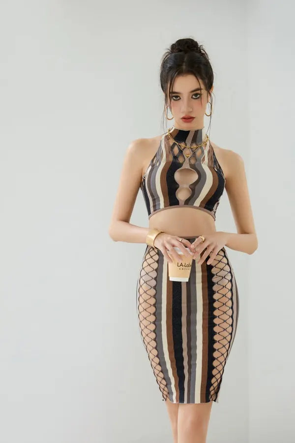 Full Raschelle studio styling look 28 showing the complete garment